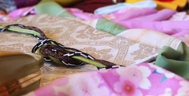 来場特典を削減してコストカット